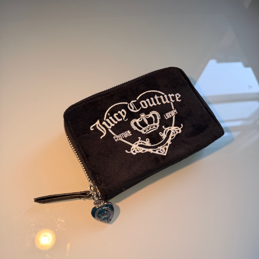 Juicy Couture Black and Pink Zip Wallet
